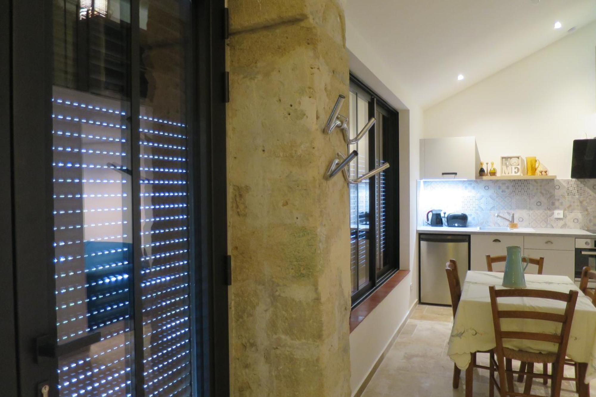 Ferienwohnung La Grotte Sérignan-du-Comtat Exterior foto